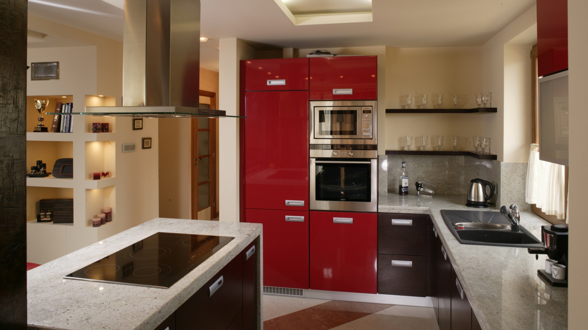 Czerwone meble w kuchni: pomysł na nowoczesną aranżację wnętrza