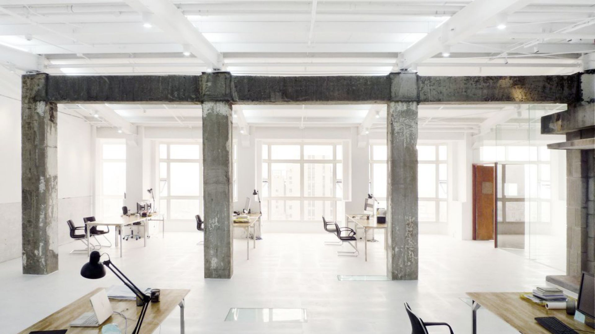 07_LYCS_INTERIOR06.JPG