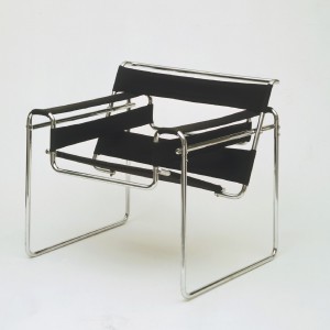 Krzesło Wassily Chair projektu Marcela Breuera. Fot. Knoll.