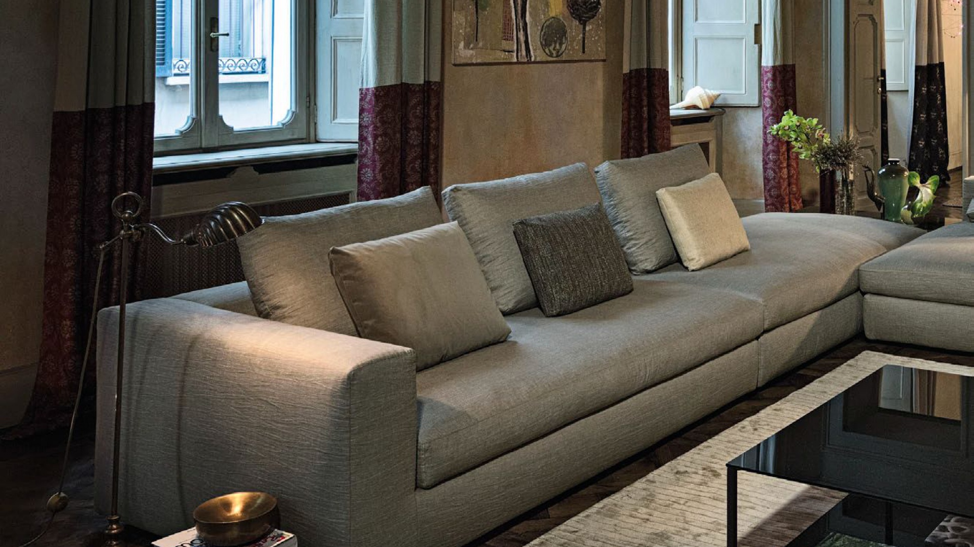 Sofa W Salonie Uniwersalny Mebel Na Lata