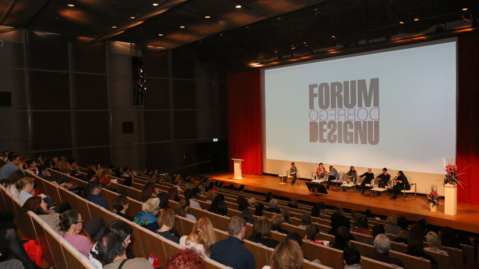 Najnowsze trendy we wzornictwie – relacja z debaty na Forum Dobrego Designu 