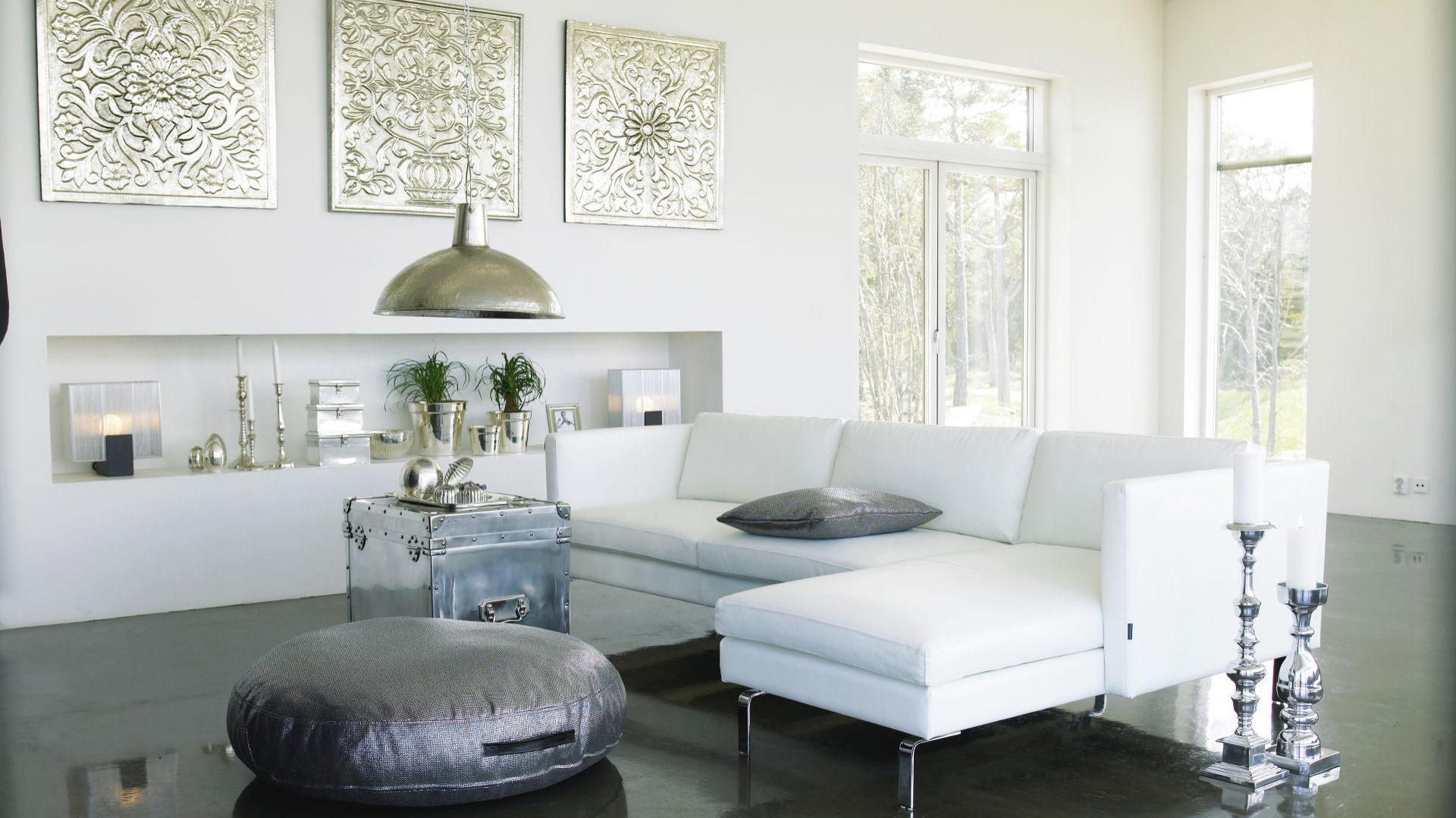 Sofa W Salonie Nowoczesne Meble W Uniwersalnych Kolorach