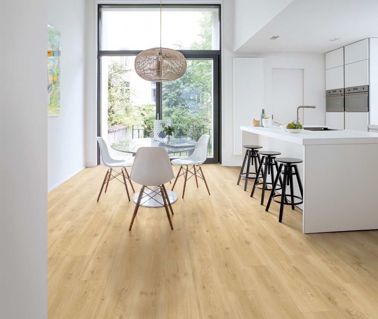 Nowe standardy jakości podłóg winylowych ustanowiła belgijska marka Quick-Step dzięki nowoczesnej inżynierii produkcji i ogromnej dbałości o design. Podloga winylowa Balance Click. Fot. Quick Step