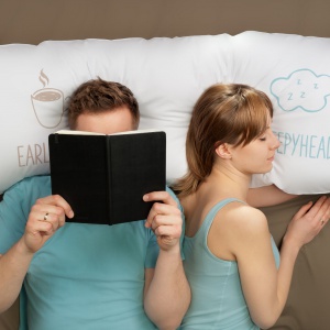 One Pillow. Fot. Mr&Mrs Sleep