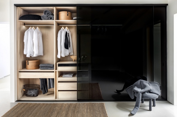 Praktyczna garderoba - poznaj nowoczene szafy wnękowe