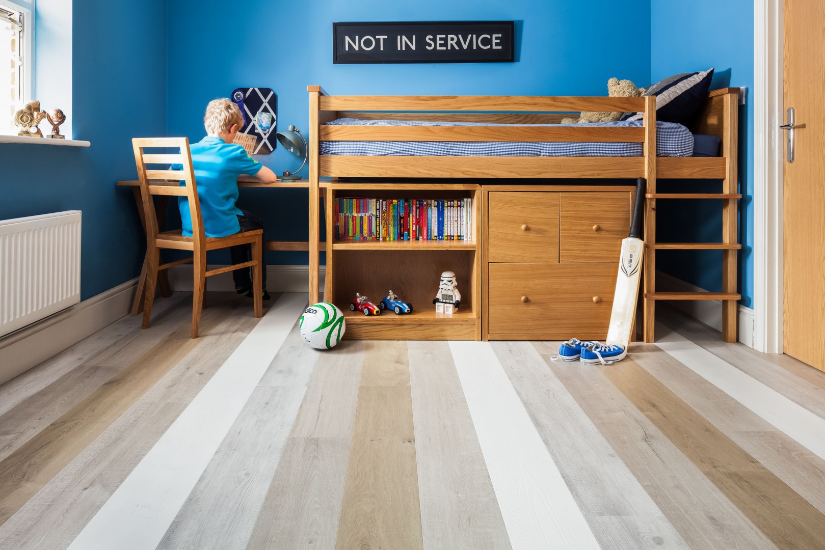 Aranżacja wnętrza z kolekcją podłóg laminowanych Impressive. Fot. Quick Step