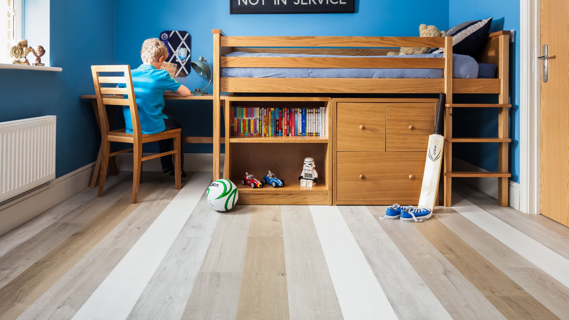 Aranżacja wnętrza z kolekcją podłóg laminowanych Impressive. Fot. Quick Step