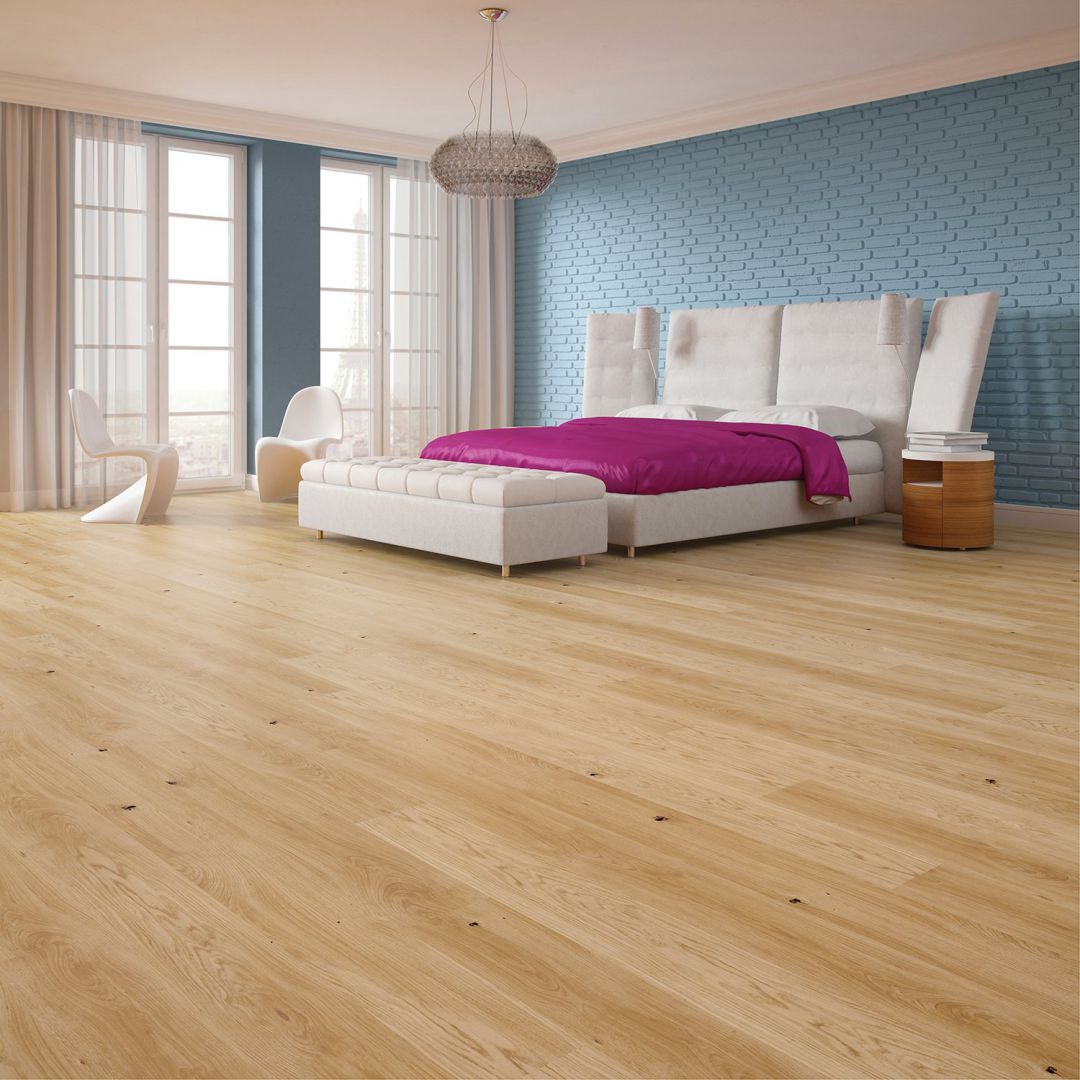 Podłogę drewnianą najlepiej obramować listwą z tego samego rodzaju drewna w tej samej kolorystyce. Fot. Baltic Wood