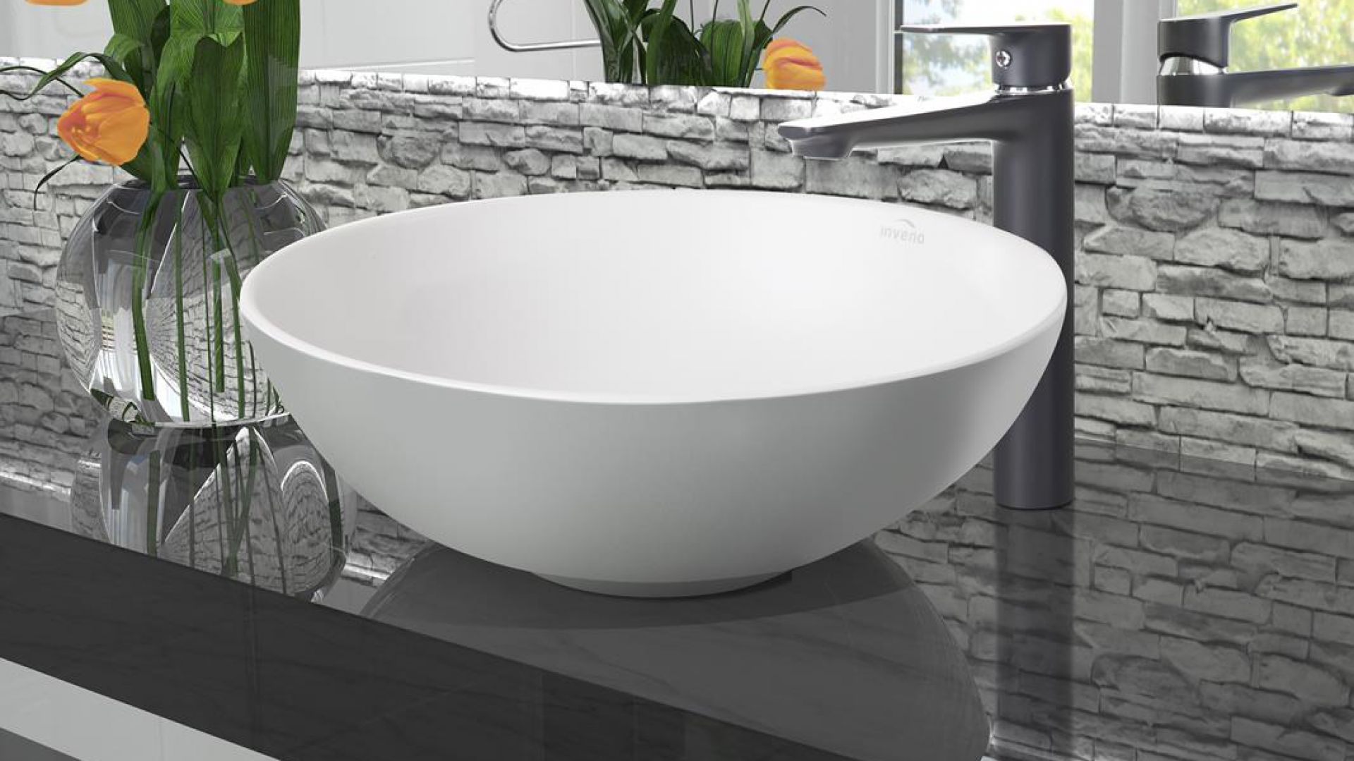 Bateria umywalkowa Dokos grafit chrom. Fot. Invena