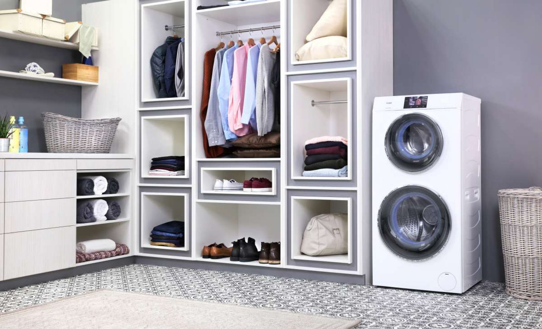 Haier Duo Dry to pierwsza na świecie pralko-suszarka, która w jednym urządzeniu oferuje dwa pionowo ustawione, niezależnie sterowane bębny. Fot. Haier