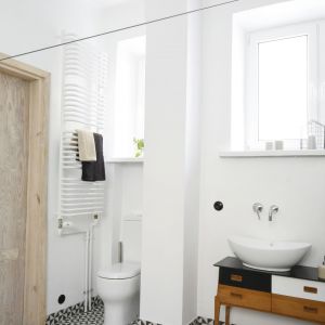 Toaleta. Projekt: arch. wnętrz Ewelina Pik, Modullar. Fot. Bartosz Jarosz