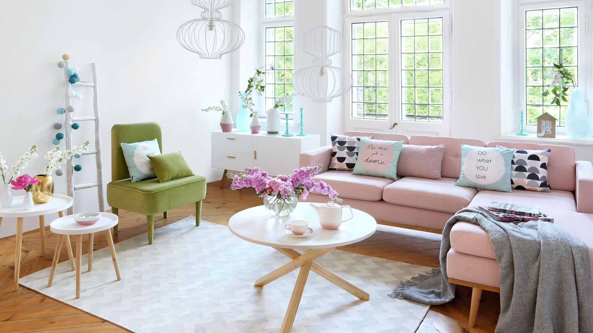 Salon w stylu skandynawskim. Fot. Westwing