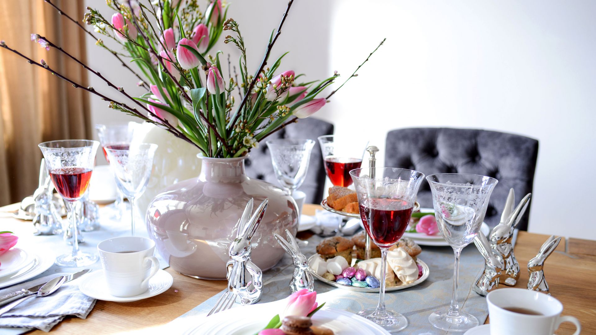Wielkanocny stół. Fot. AlmiDecor