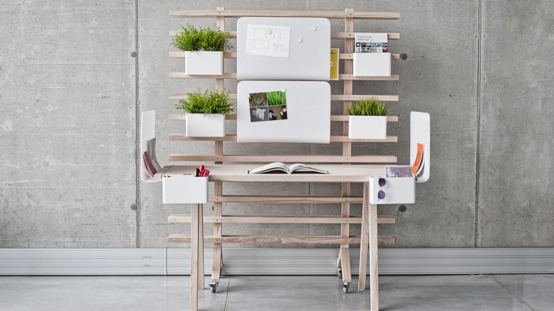Personalizowane biurko Worknest to praca dyplomowa Wiktorii Lenart, która odbiła się szerokim echem w środowisku projektantów. Fot. Studio Lenart