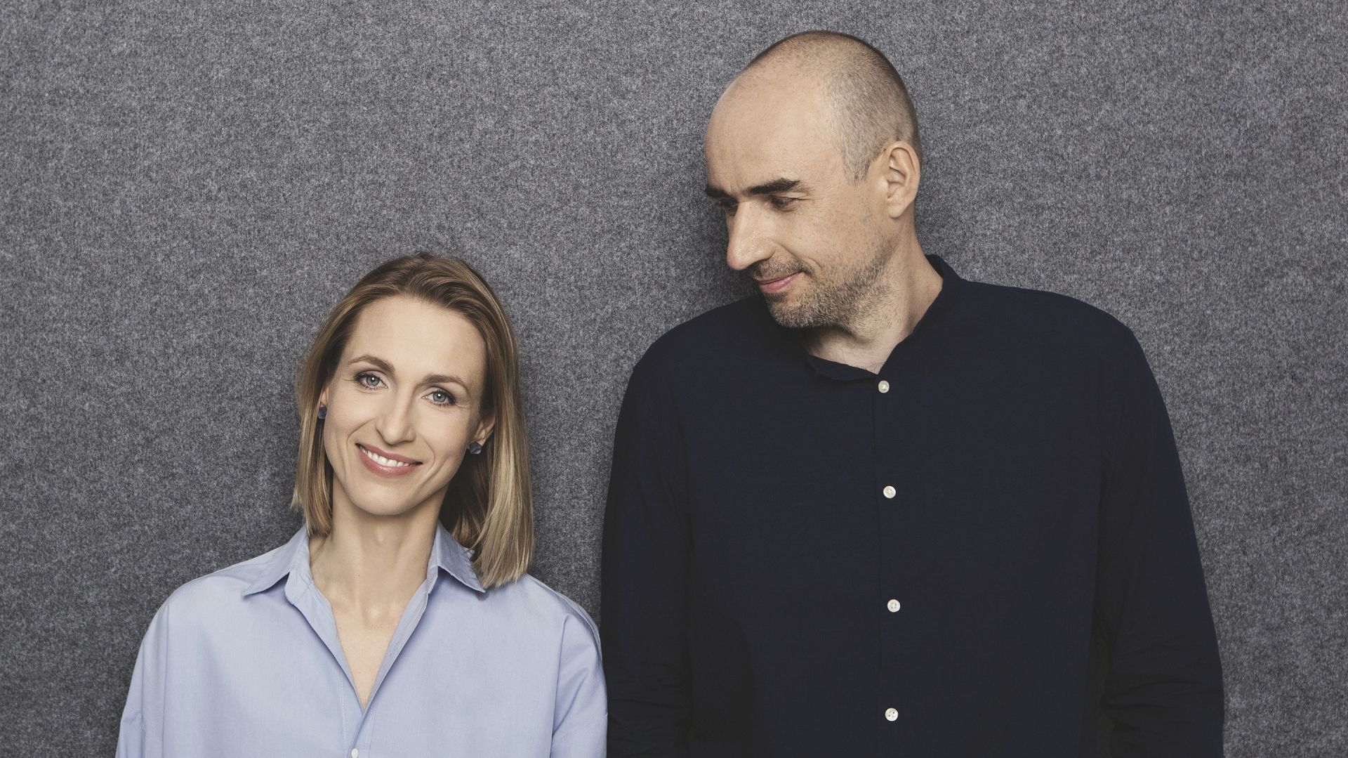 Monika i Adam Bronikowscy_HOLA design_foto.jpg