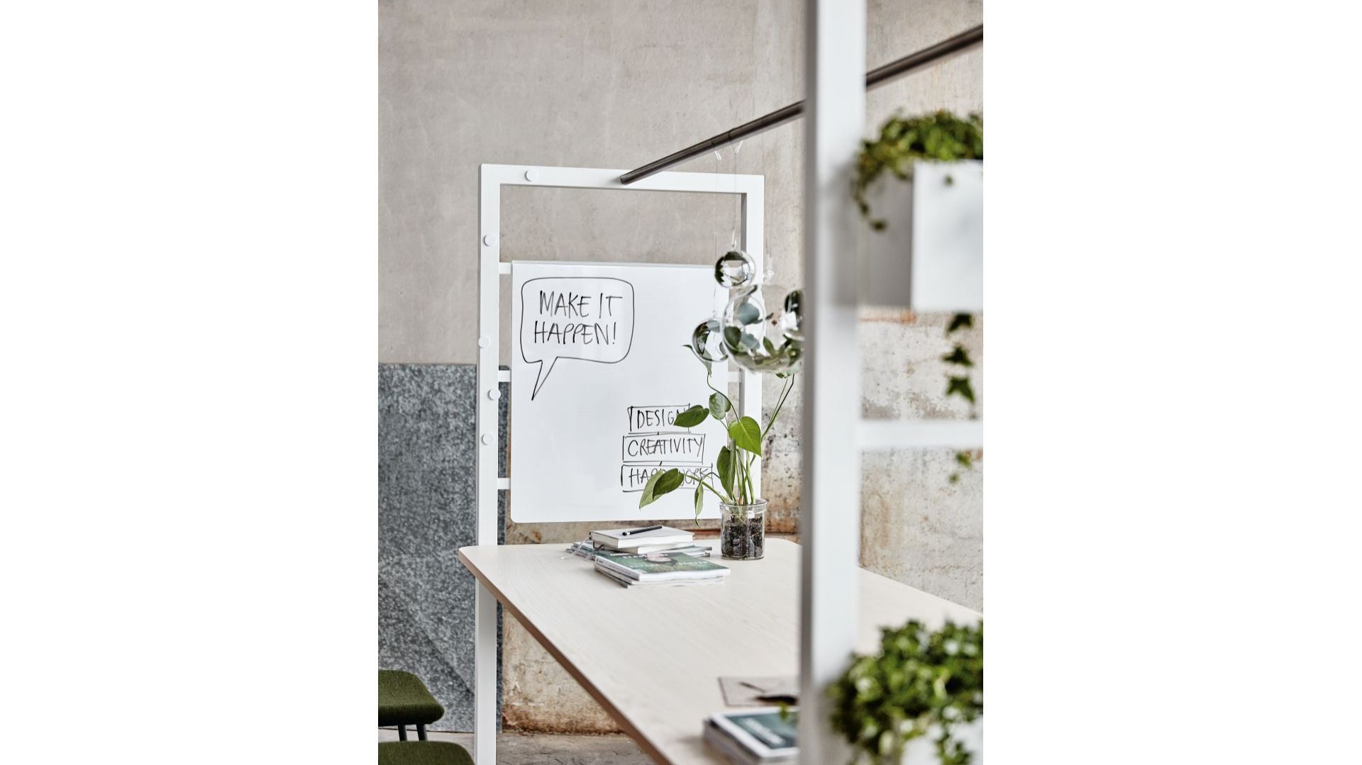 Stół Vagabond/Kinnarps. Produkt zgłoszony do konkursu Dobry Design 2019.
