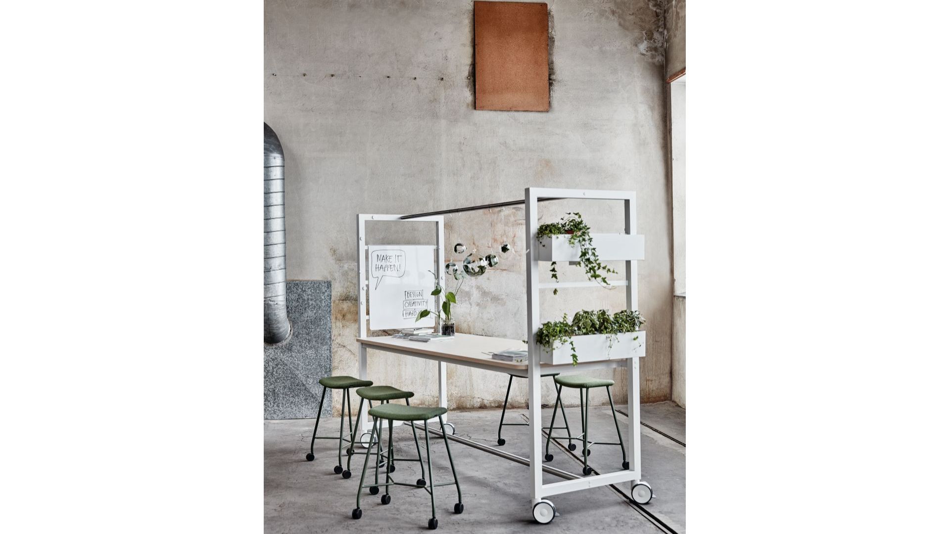 Stół Vagabond/Kinnarps. Produkt zgłoszony do konkursu Dobry Design 2019.