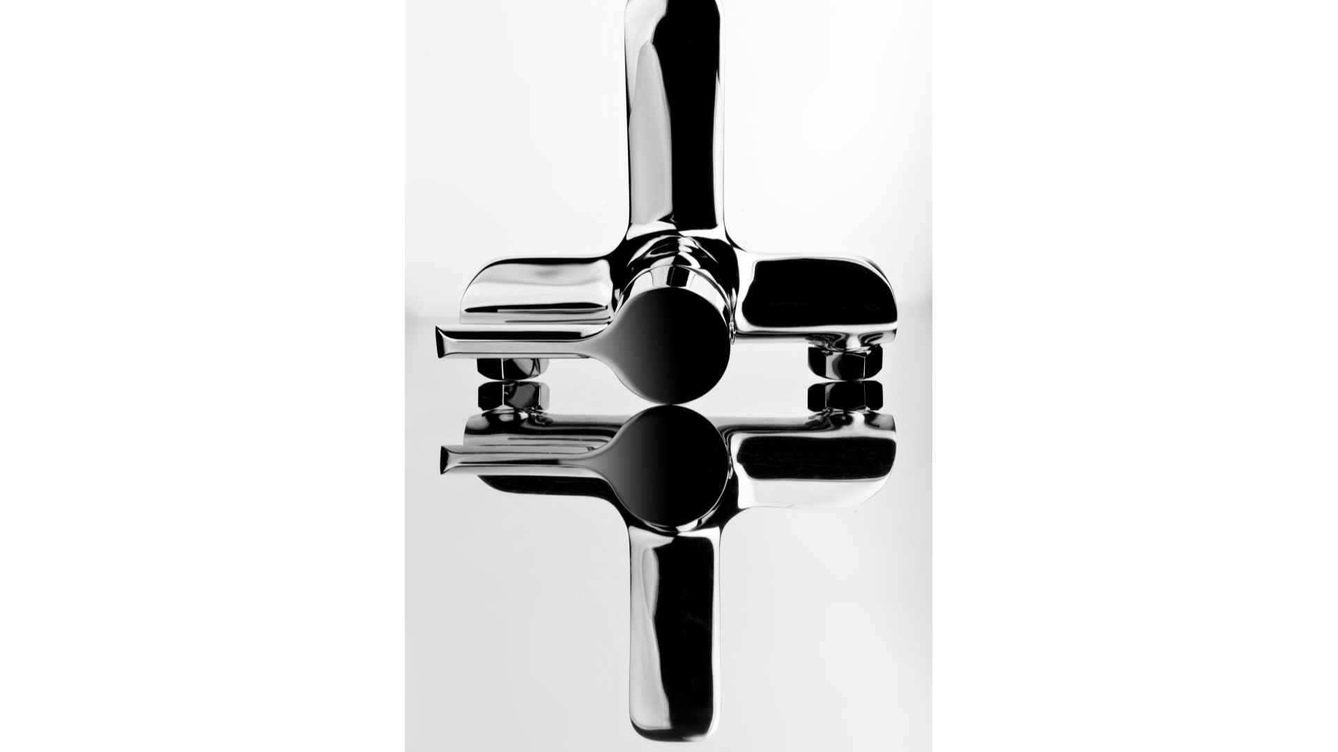 Bateria wannowa Angelit/Armatura Kraków. Produkt zgłoszony do konkursu Dobry Design 2019.