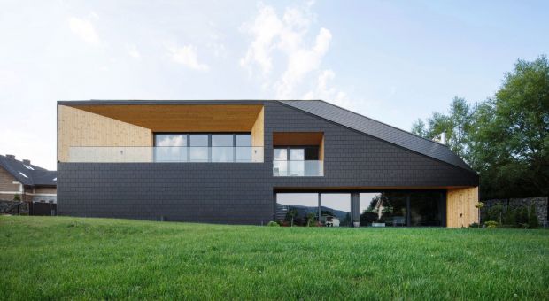 Dom na zboczu góry - wyjątkowy projekt wpisany w krajobraz