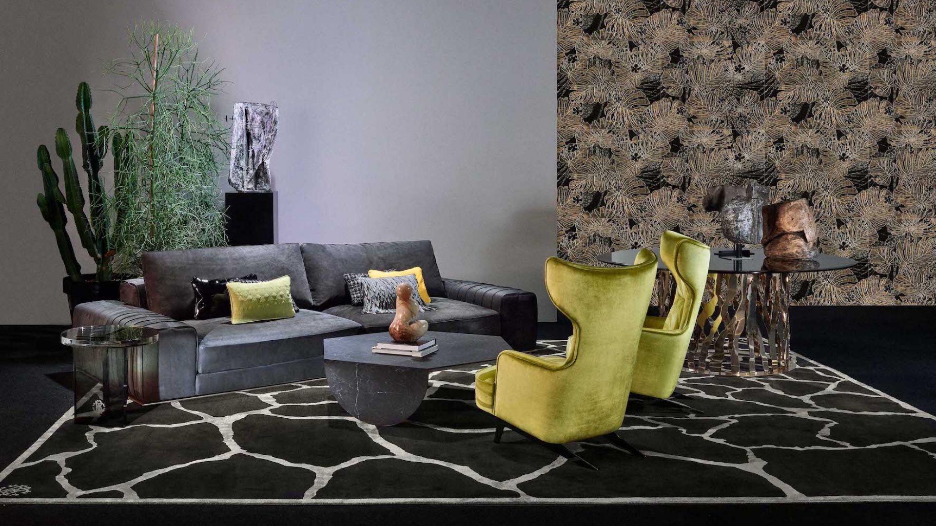 W kolekcji Roberto Cavalli Home znajdują się meble, ceramika, porcelana, szkło, lampy, pościel oraz poduszki. Fot. Archdzieło