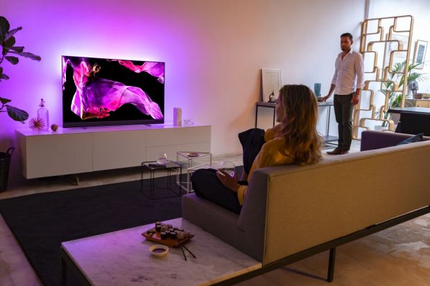 Kino domowe - nowy telewizor w technologii OLED