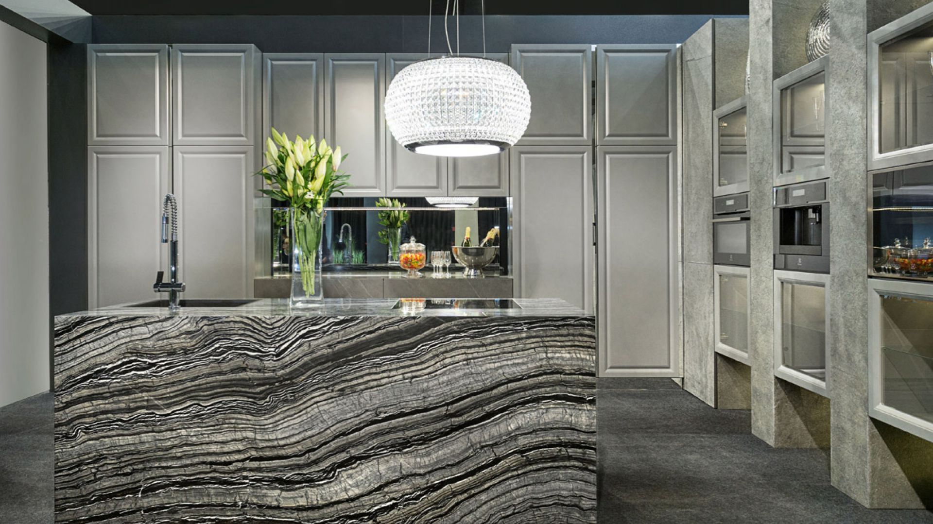 Kolekcja Ever Grey/A&K. Produkt zgłoszony do konkursu Dobry Design 2019.