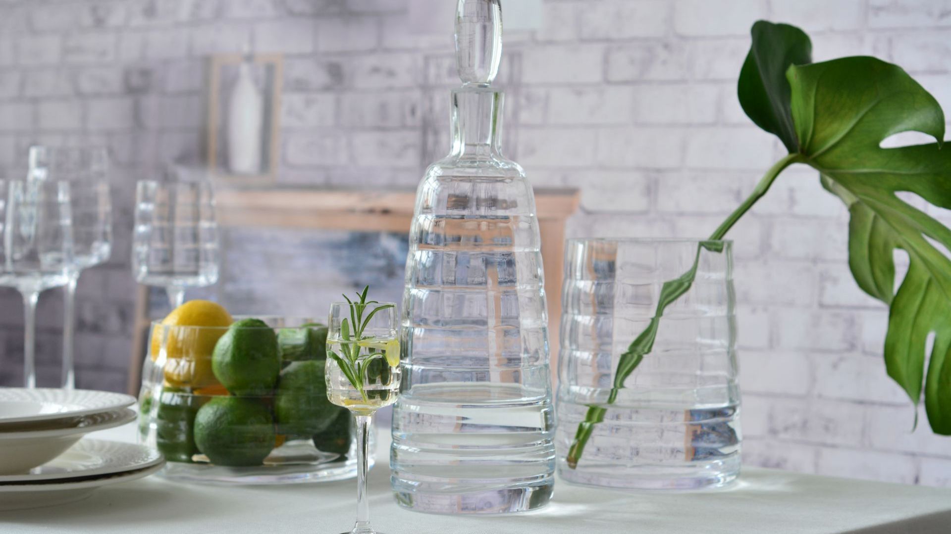 Kolekcja Reflection/Krosno. Produkt zgłoszony do konkursu Dobry Design 2019.