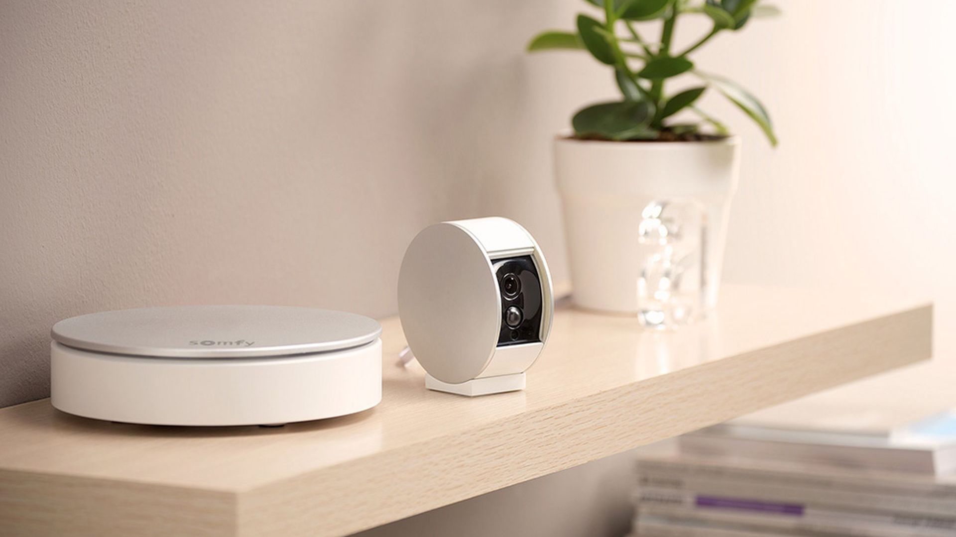 Kamera wewnętrzna/Somfy. Wyróżnienie w kategorii Nowoczesne Technologie