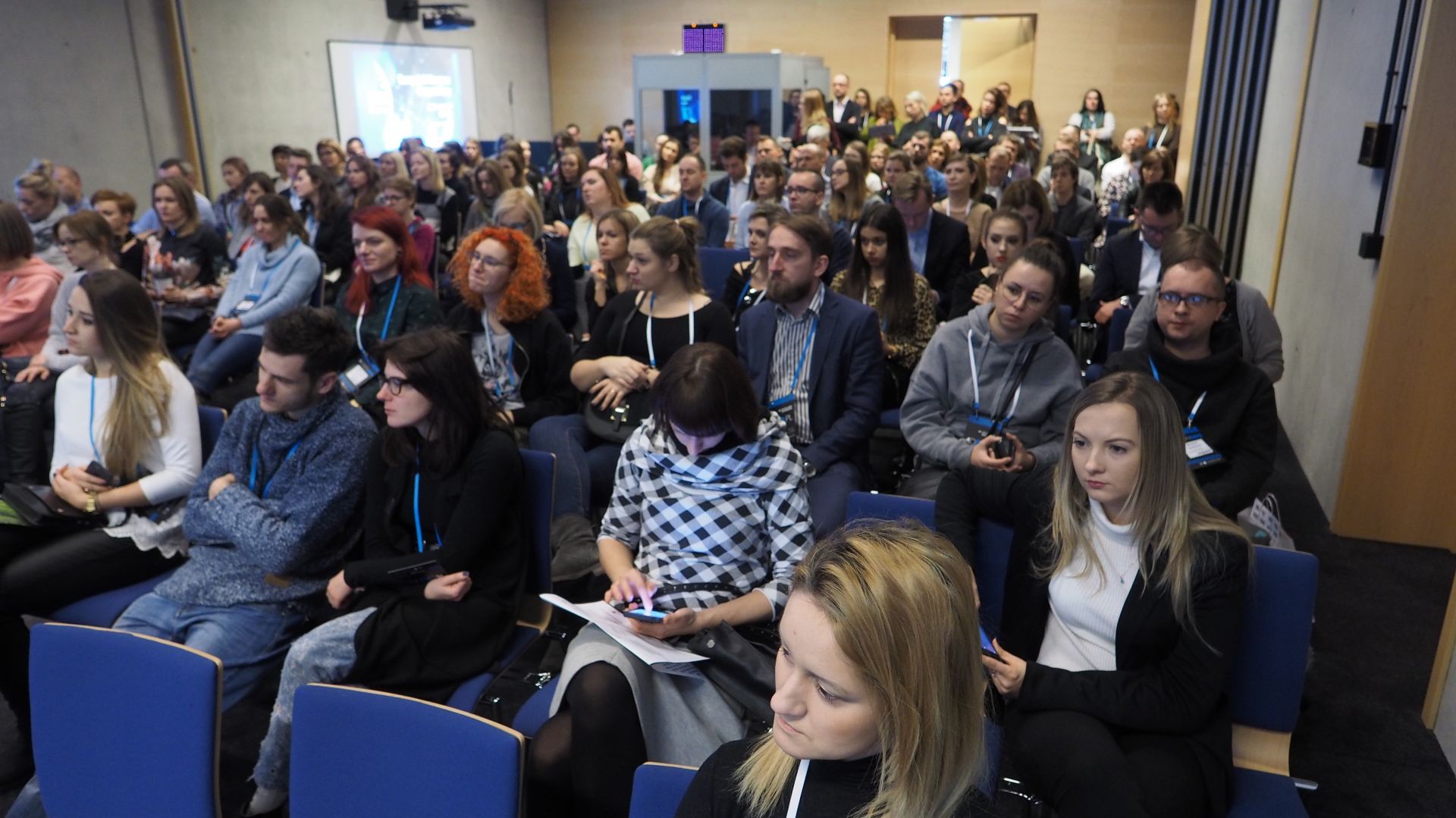 Budować emocje – to główne zadanie światła. O projektowaniu oświetlenia na 4 Design Days