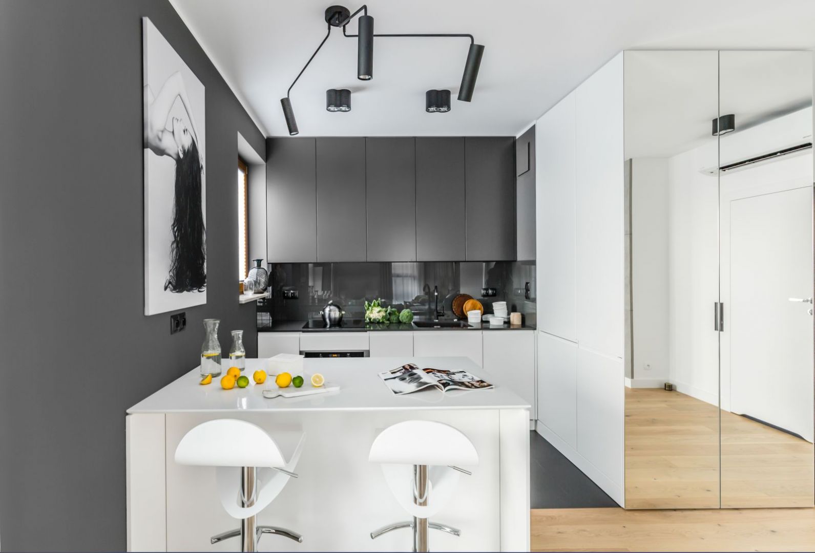 Luksusowa kuchnia: piękna, funkcjonalna oraz inteligentna i ekologiczna. Fot. Decoroom