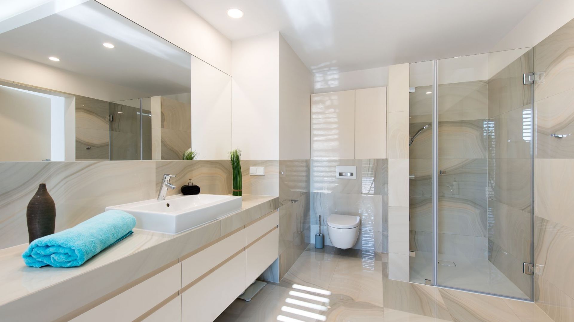 Lustro Miralite. Fot. Glass Saint Gobain
