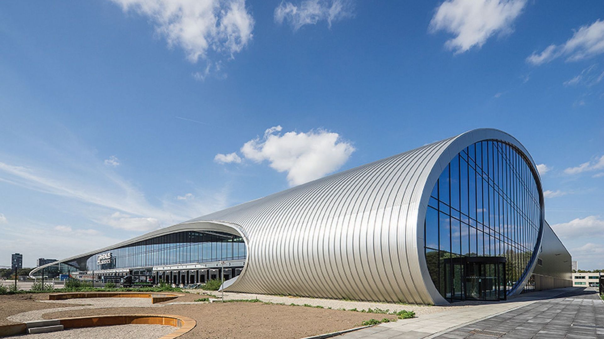 Futurystyczne projekty architektoniczne - DC New Logic III w Tilburg w Holandii Fot. Jan Willem Schouten Jaws Media