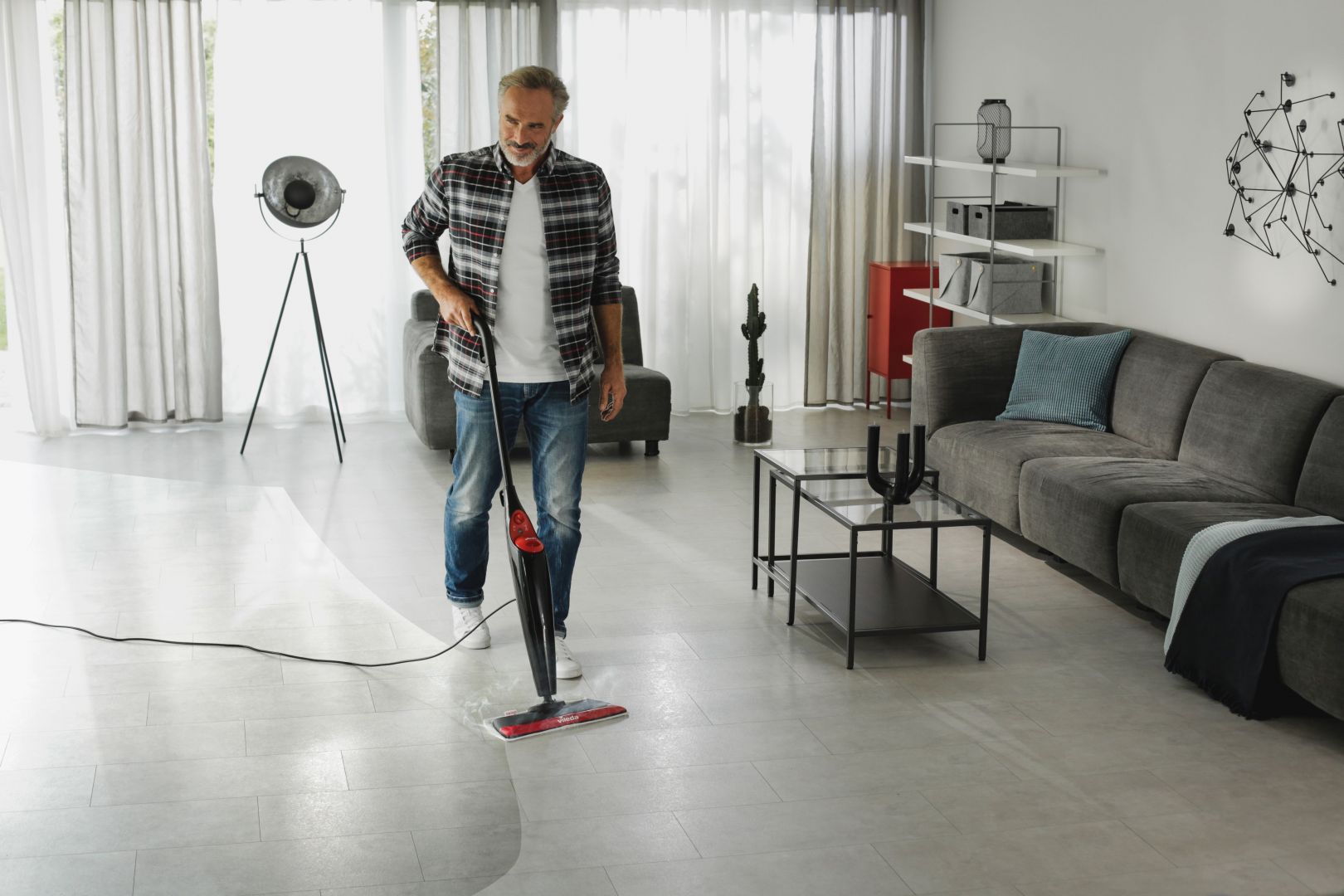 Zrób ekologiczne porządki pełną parą, mop parowy Steam XXL. Fot. Vileda