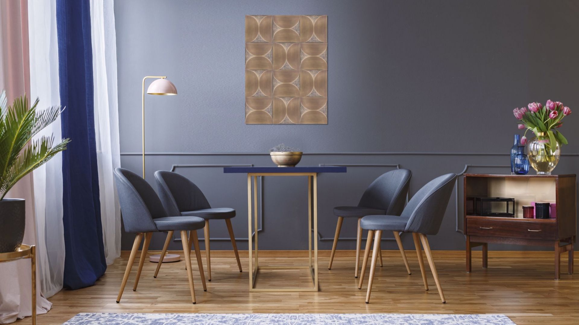 Mosiężna dekoracje ścienna. Fot. Pap Deco
