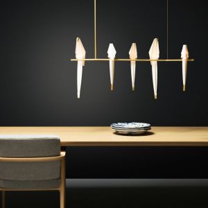 Lampa Perch, proj. Umut Yamac, w formie ptaków na gałęzi. Fot. Moooi