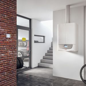 Nowoczesne kotły kondensacyjne prezentują się bardzo estetycznie i nie wymagają osobnego pomieszczenia na instalację. Fot. Immergas
