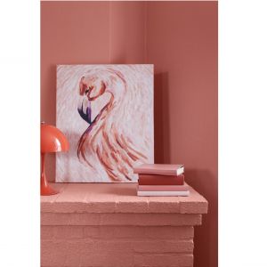 K319 Flamingo to soczysty kolor farb z kolekcja Tikkurila Color Now 2019. Fot. Tikkurila