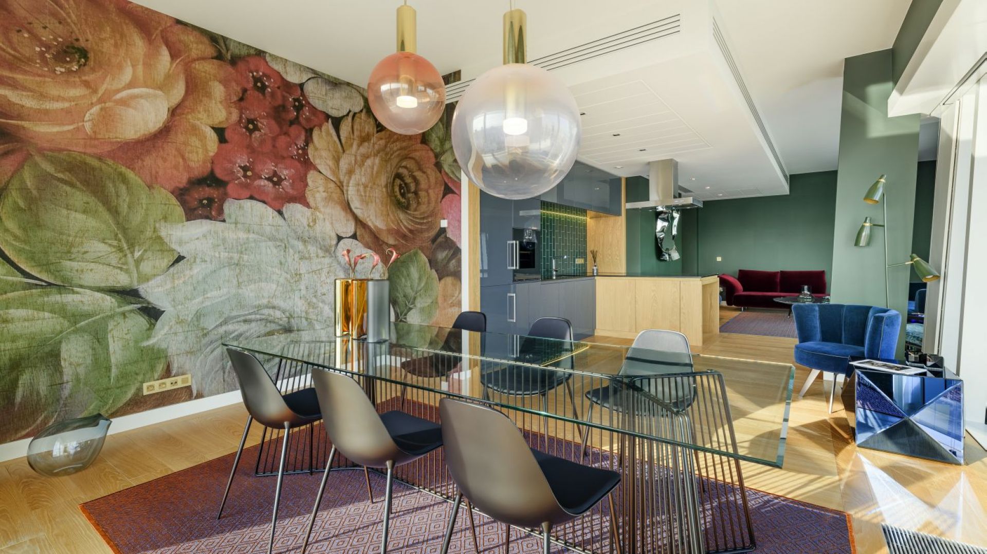 Złota 44 - apartament w stylu włoskim. Projekt: Ines Lulkowska i Tomasz Tronina. Fot. mat. pras. Galerii Heban