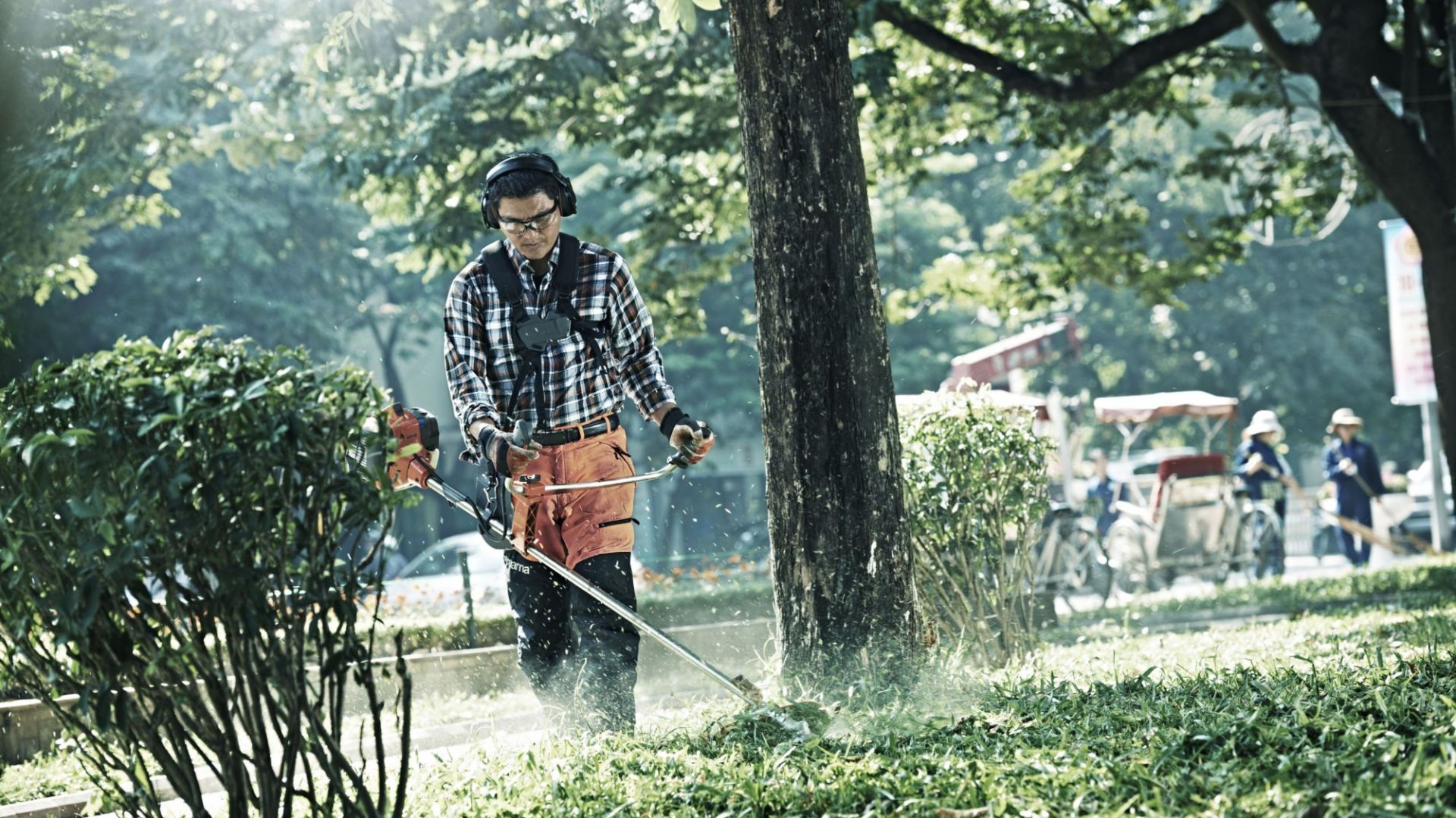Nowoczesne wykaszarki. Fot. Husqvarna