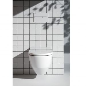 Toaleta myjąca Navia oferuje 7 regulowanych poziomów siły i pozycji strumienia natrysku oraz temperatury wody; bezkołnierzowa miska w.c. z higieniczną powłoką LCC. Fot. Laufen