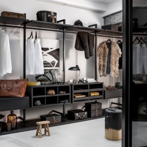 Garderoba walk-in. Fot. Raumplus