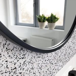 Kolekcja luster Ambient - bogata seria luster w cienkiej ramce, w wielu rozmiarach i kolorach/GieraDesign. Produkt zgłoszony do konkursu Dobry Design 2020.