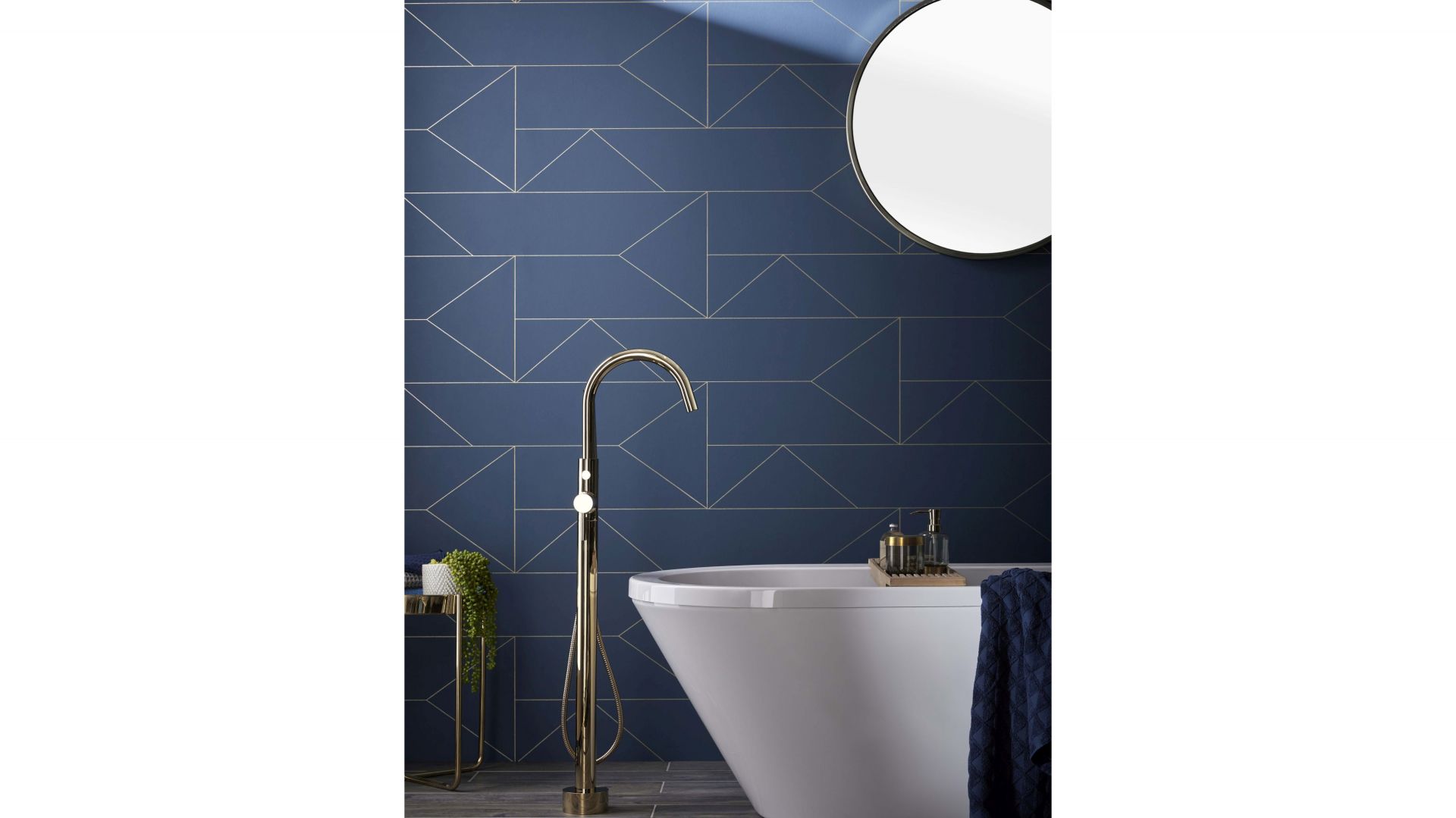 Bateria wannowa wolnostojąca Origins z kolekcji Individual/Vado. Produkt zgłoszony do konkursu Dobry Design 2020.