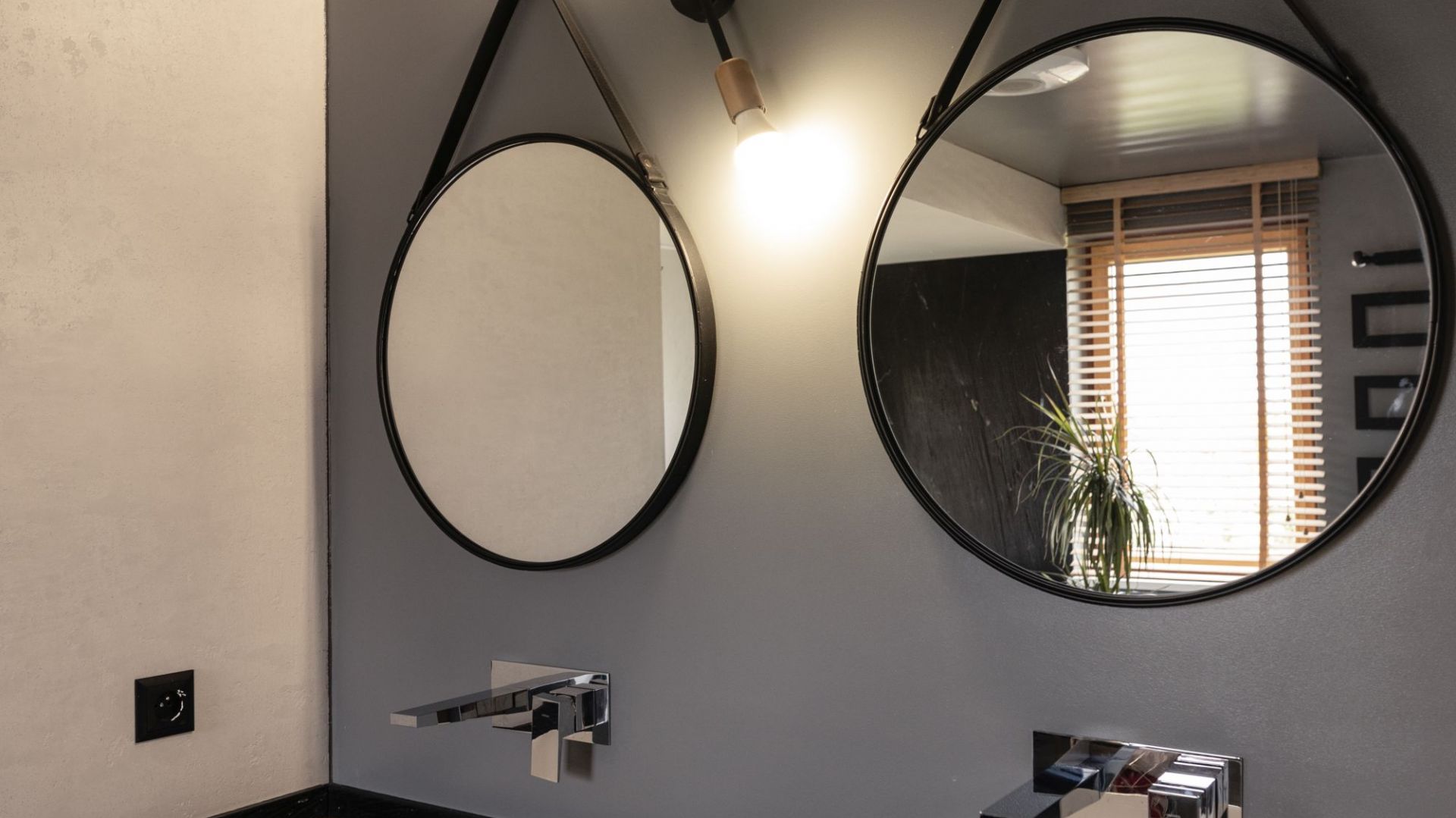 Drewniany dom po babci - zobacz jak go wyremontowano. Projekt: Kaza Interior Design. Fot. Dekorian Home