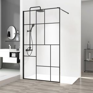 Bler 2 to ścianka prysznicowa typu walk-in w czarnym wykończeniu. Fot. Rea