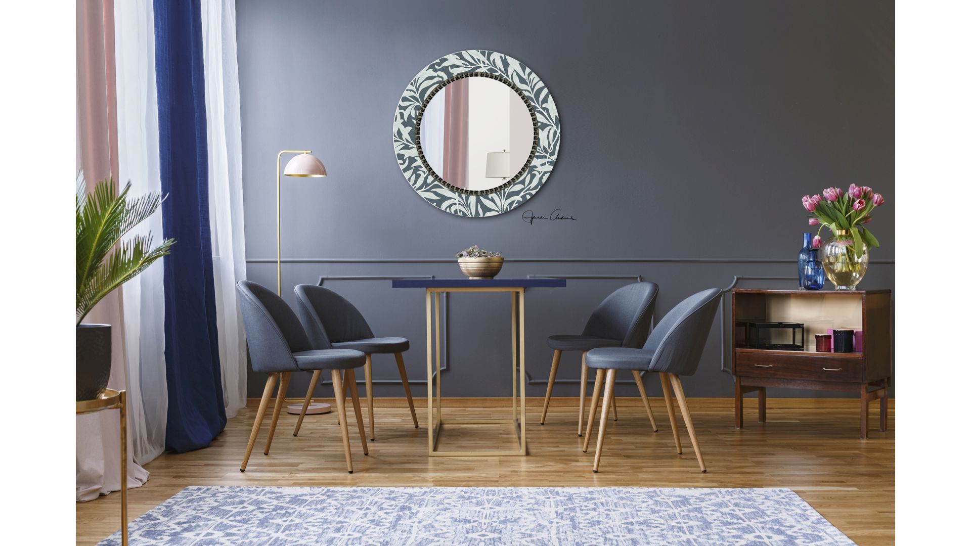 Kolekcja Decor Flower - seria oryginalnych luster/Ruke. Produkt zgłoszony do konkursu Dobry Design 2020.
