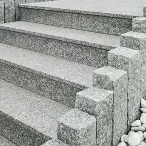 Nawierzchnie wokół domu - fakty i mity o granicie. Fot. Granit Naturalny 
