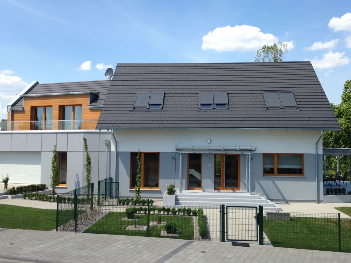 Dom uzyskał wskaźnik zapotrzebowania energii do ogrzewania na poziomie 15 kWh/(m² ·rok), co daje mu status domu pasywnego. Fot. Saint-Gobain