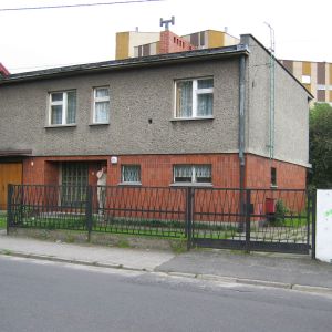 Kostka polska to wytwór myśli architektonicznej czasów PRL. Pierwsze domy zaczęły powstawać w latach 60., a ostatnie projekty datuje się na rok 1989. Fot. Dekop Pracownia Architektury