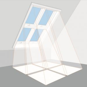 Poczwórna kombinacja okien wypełnia światłem całe poddasze. Fot. Roto